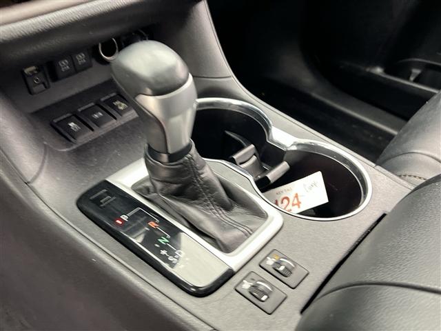 Photo of 2018 Midnight Black Metallic Toyota Highlander