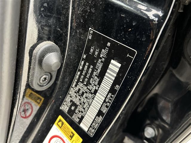 Photo of 2018 Midnight Black Metallic Toyota Highlander