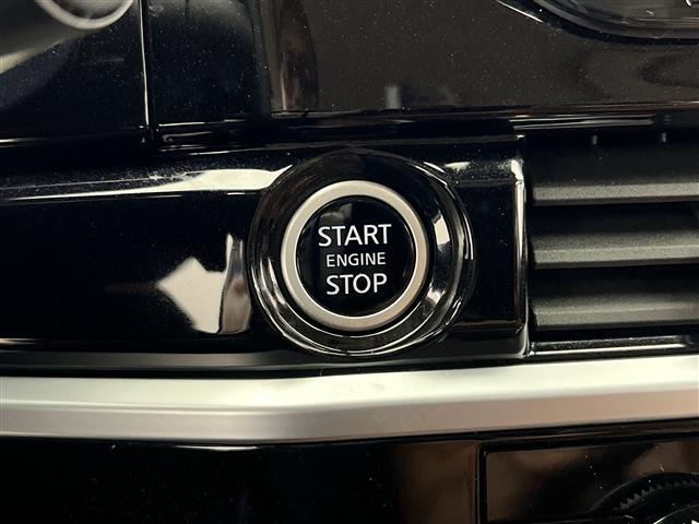 Photo of 2024 Boulder Gray Pearl Nissan Pathfinder