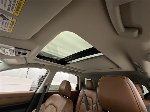 Photo of 2024 Boulder Gray Pearl Nissan Pathfinder