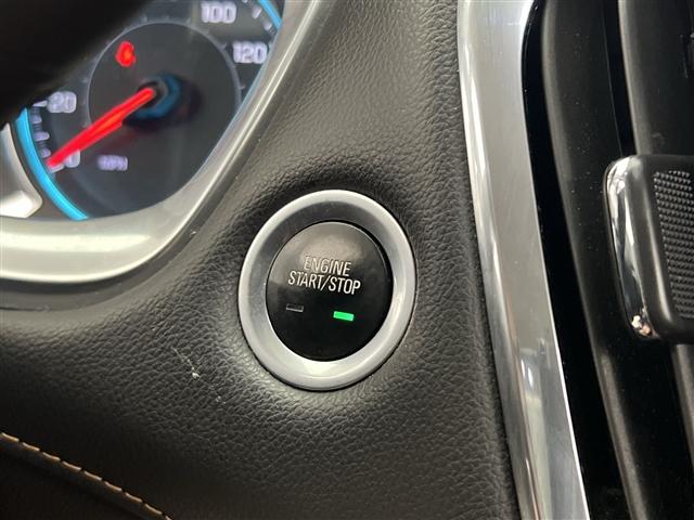 Photo of 2020 Summit White Chevrolet Traverse