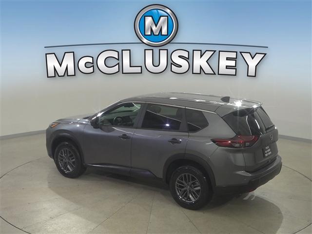 Photo of 2024 Gun Metallic Nissan Rogue