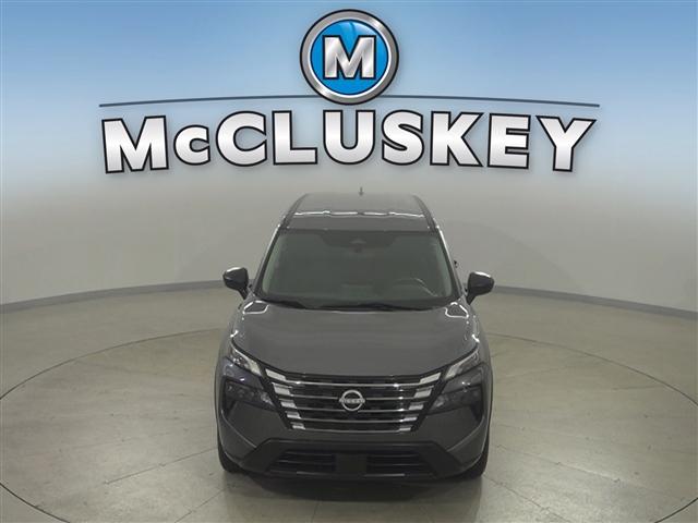 Photo of 2024 Gun Metallic Nissan Rogue
