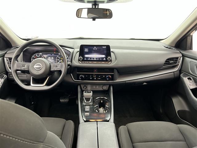 Photo of 2024 Gun Metallic Nissan Rogue