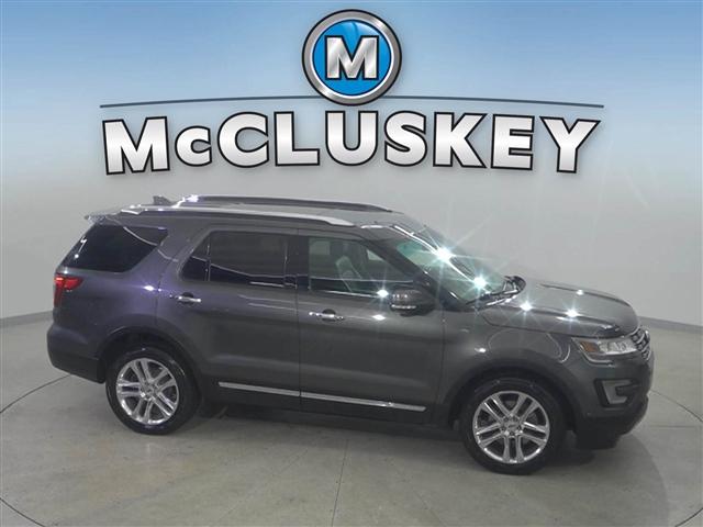 Photo of 2017 MAGNETIC METALLIC Ford Explorer