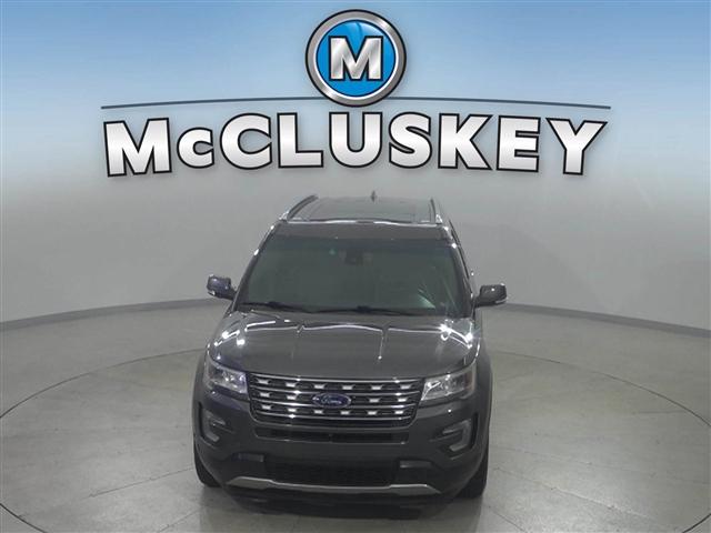 Photo of 2017 MAGNETIC METALLIC Ford Explorer