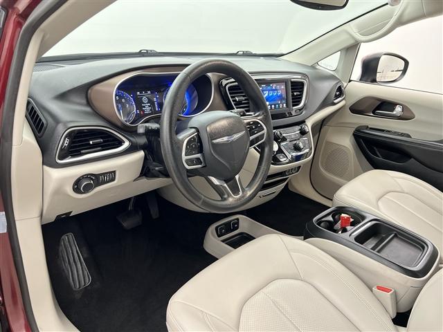 Photo of 2021 Velvet Red Pearlcoat Chrysler Voyager