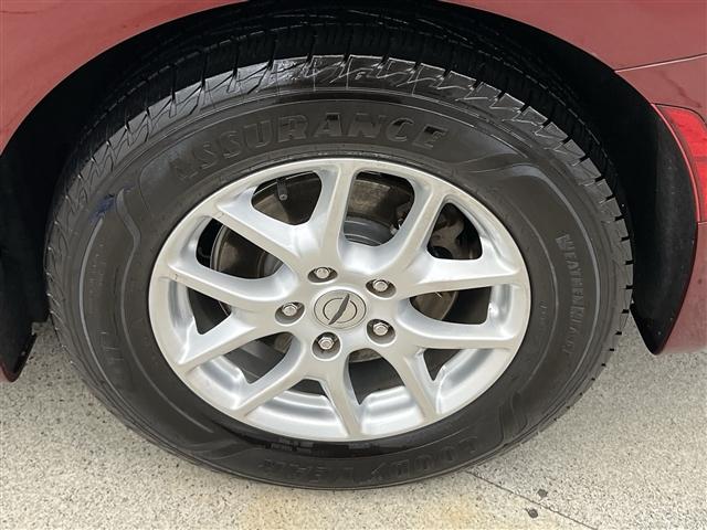 Photo of 2021 Velvet Red Pearlcoat Chrysler Voyager