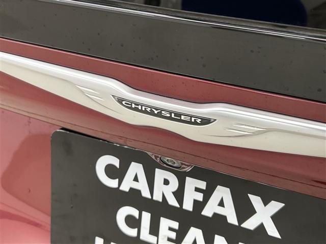 Photo of 2021 Velvet Red Pearlcoat Chrysler Voyager