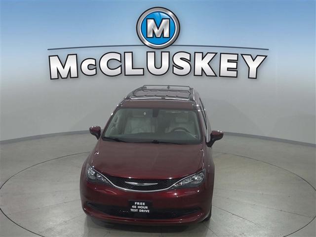 Photo of 2021 Velvet Red Pearlcoat Chrysler Voyager
