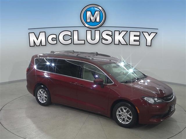 Photo of 2021 Velvet Red Pearlcoat Chrysler Voyager