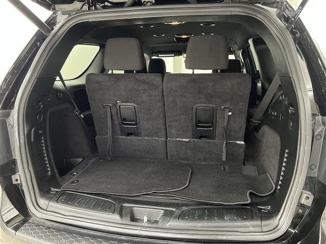 Photo of 2023 DB Black Clearcoat Dodge Durango