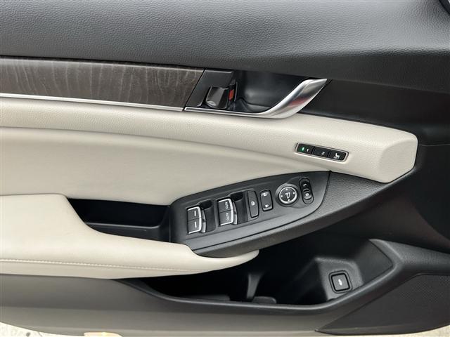 Photo of 2020 Radiant Red Metallic Honda Accord