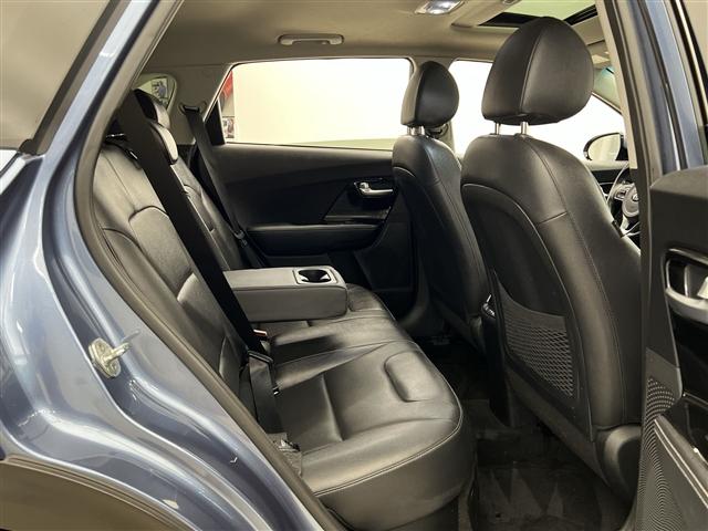 Photo of 2020 Horizon Blue Kia Niro