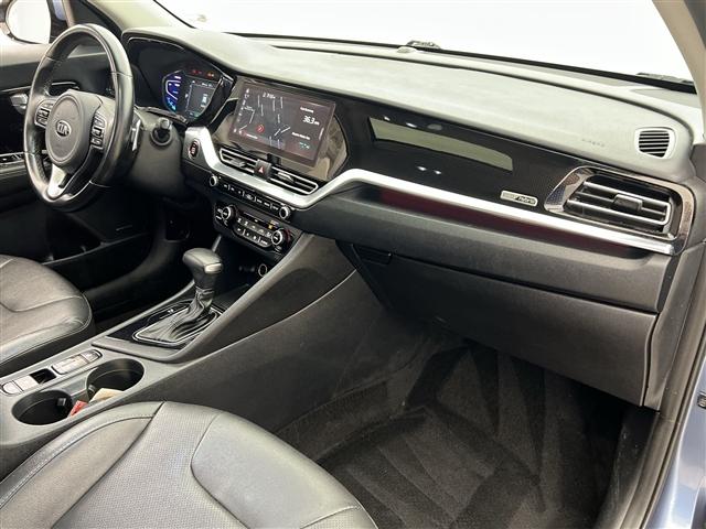 Photo of 2020 Horizon Blue Kia Niro