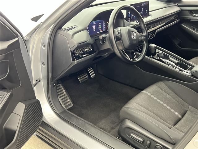 Photo of 2024 Urban Gray Pearl Honda Accord Hybrid