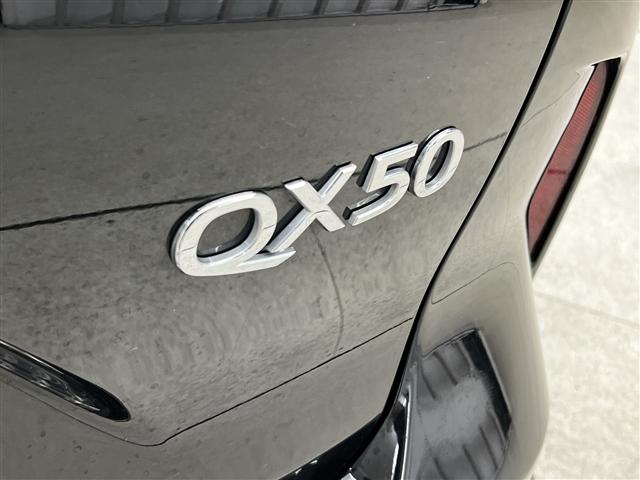 Photo of 2021 Black Obsidian INFINITI QX50