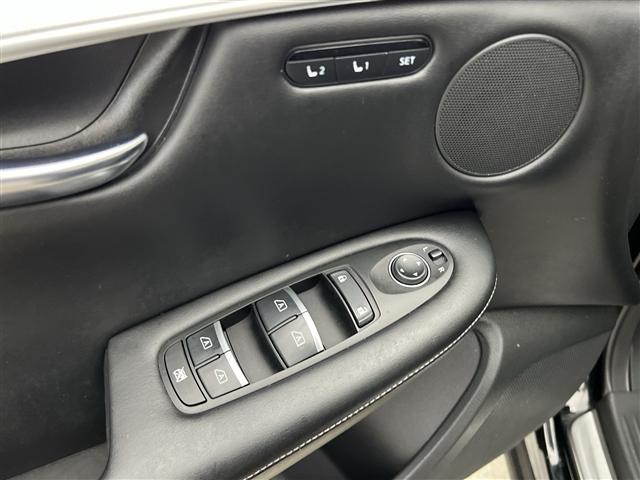 Photo of 2021 Black Obsidian INFINITI QX50