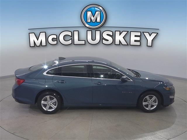 Photo of 2025 Lakeshore Blue Metallic Chevrolet Malibu
