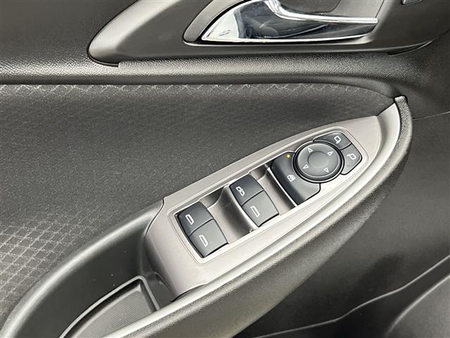 Photo of 2024 Summit White Chevrolet Malibu
