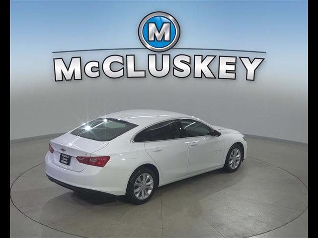 Photo of 2024 Summit White Chevrolet Malibu