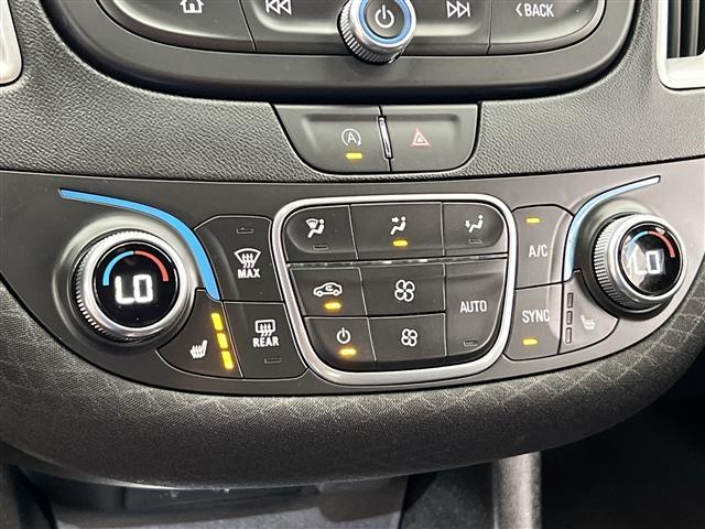 Photo of 2024 Summit White Chevrolet Malibu