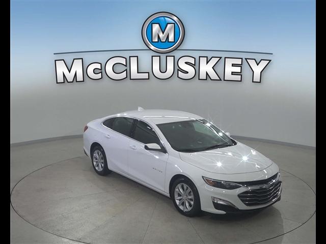 Photo of 2024 Summit White Chevrolet Malibu