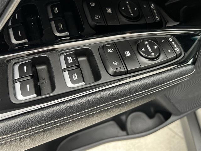 Photo of 2022 Steel Gray Kia Niro EV