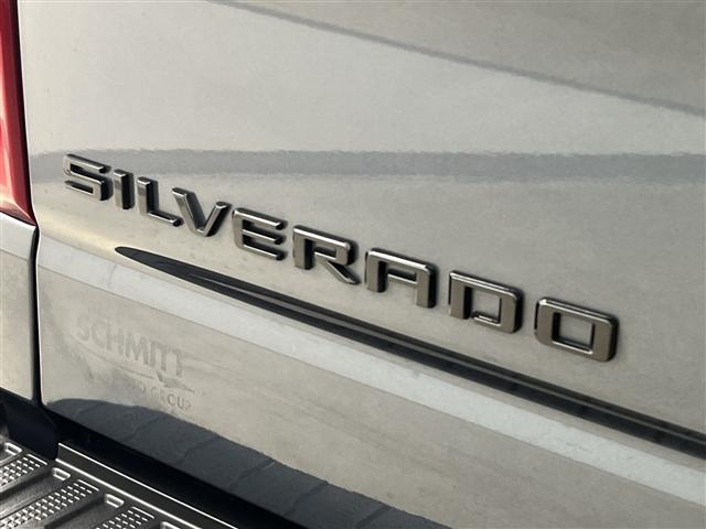 Photo of 2022 Shadow Gray Metallic Chevrolet Silverado 1500
