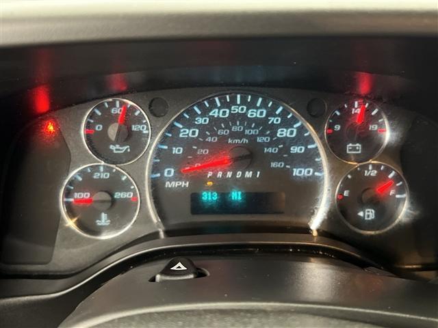 Photo of 2022 Summit White Chevrolet Express 2500