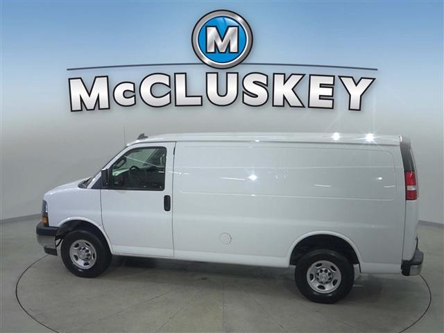Photo of 2022 Summit White Chevrolet Express 2500
