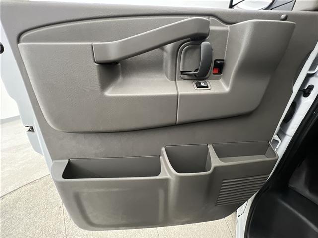 Photo of 2022 Summit White Chevrolet Express 2500