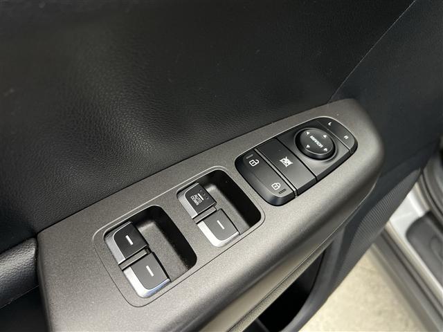 Photo of 2021 Steel Gray Kia Sportage