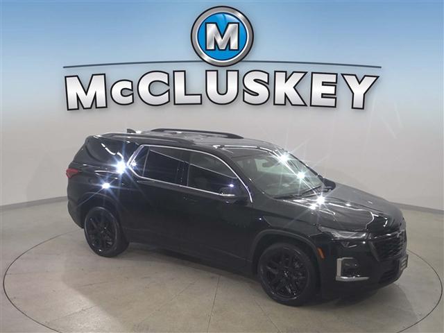 Photo of 2022 Mosaic Black Metallic Chevrolet Traverse