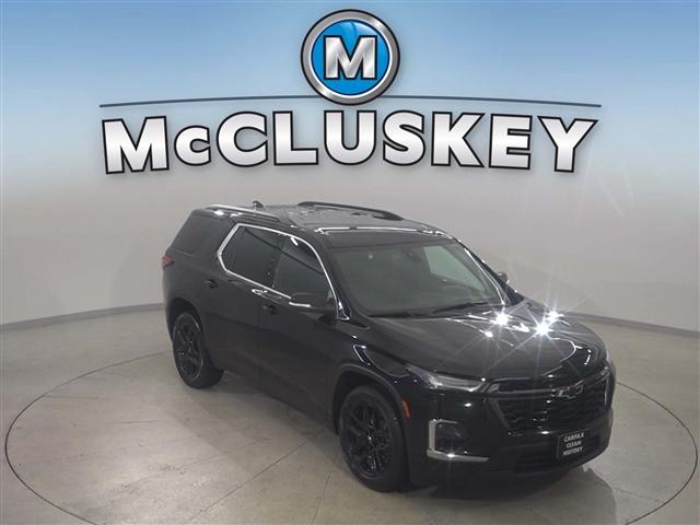 Photo of 2022 Mosaic Black Metallic Chevrolet Traverse