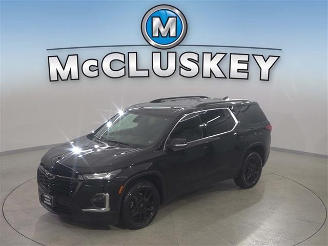 Photo of 2022 Mosaic Black Metallic Chevrolet Traverse