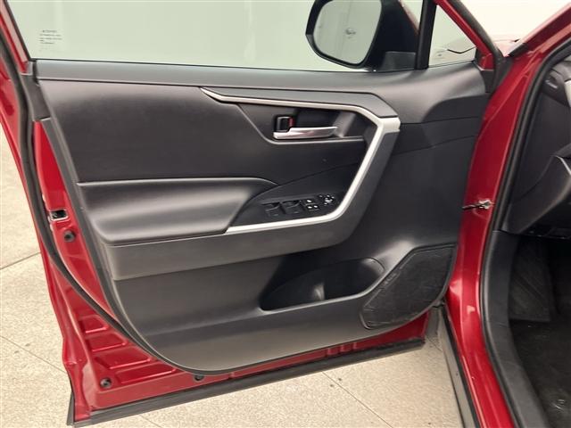 Photo of 2019 Ruby Flare Pearl Toyota RAV4
