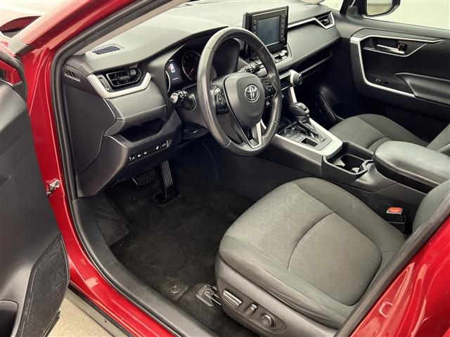 Photo of 2019 Ruby Flare Pearl Toyota RAV4