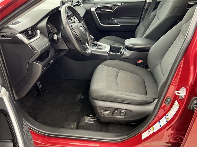 Photo of 2019 Ruby Flare Pearl Toyota RAV4