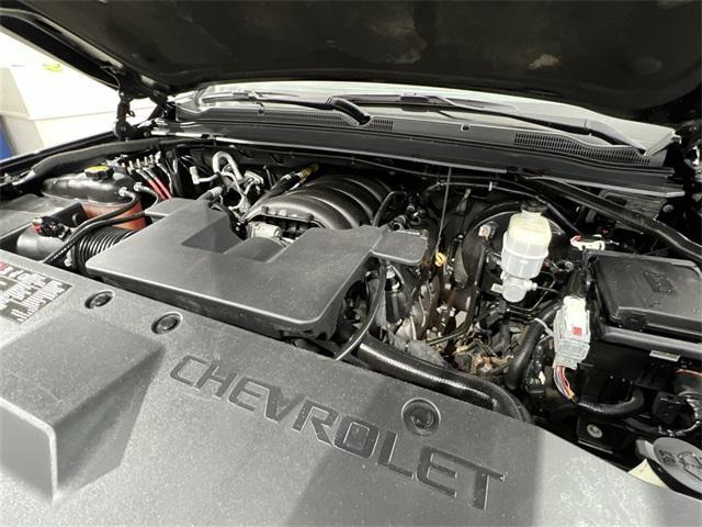 Photo of 2019 Black Chevrolet Suburban