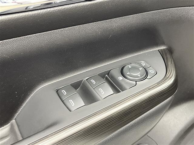 Photo of 2023 Summit White GMC Acadia