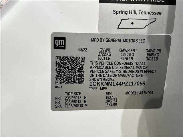 Photo of 2023 Summit White GMC Acadia