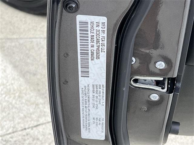 Photo of 2023 Granite Crystal Metallic Clearcoat Chrysler 300