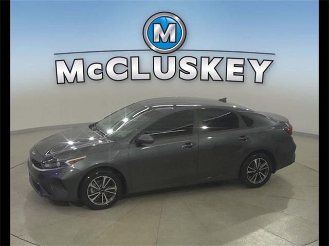 Photo of 2024 Gravity Gray Kia Forte