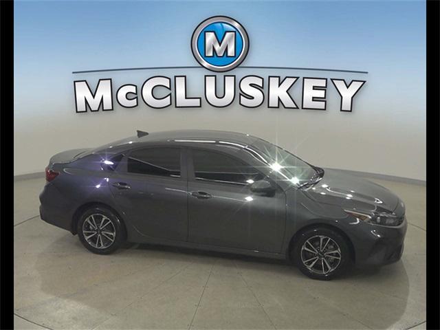 Photo of 2024 Gravity Gray Kia Forte