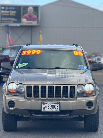 Photo of 2006 Light Graystone Pearlcoat Jeep Grand Cherokee