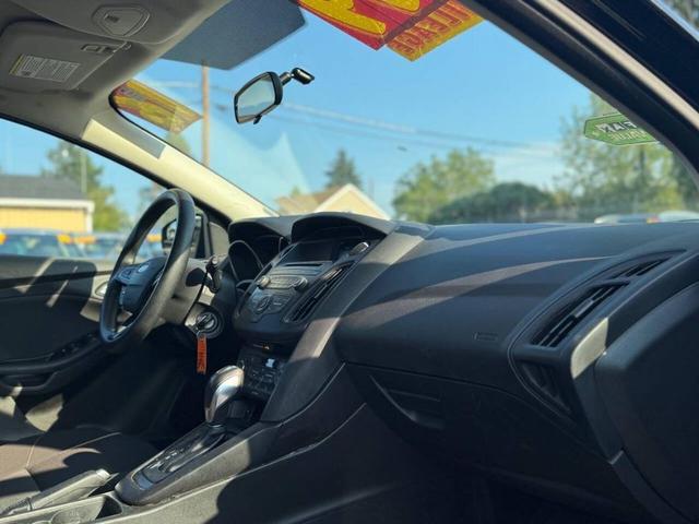 Photo of 2016 Shadow Black Ford Focus