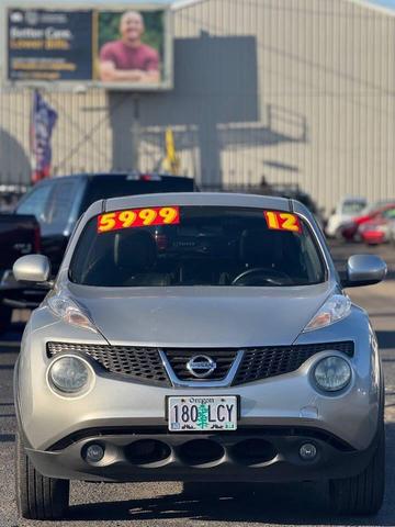 Photo of 2012 Chrome Silver Nissan Juke