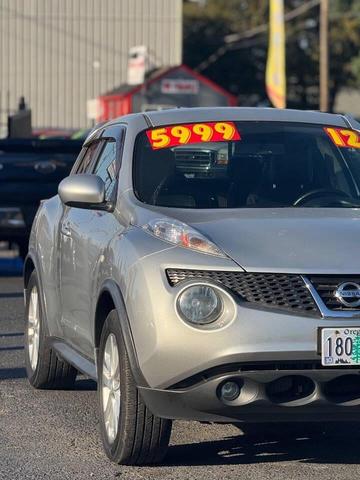 Photo of 2012 Chrome Silver Nissan Juke