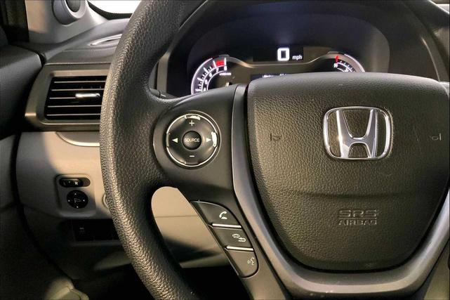 Photo of 2016 Crystal Black Pearl Honda Pilot